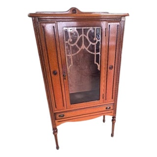 Antique Edwardian Oak Display Cabinet With Decorative Wood Scrollwork Glass Door For Sale