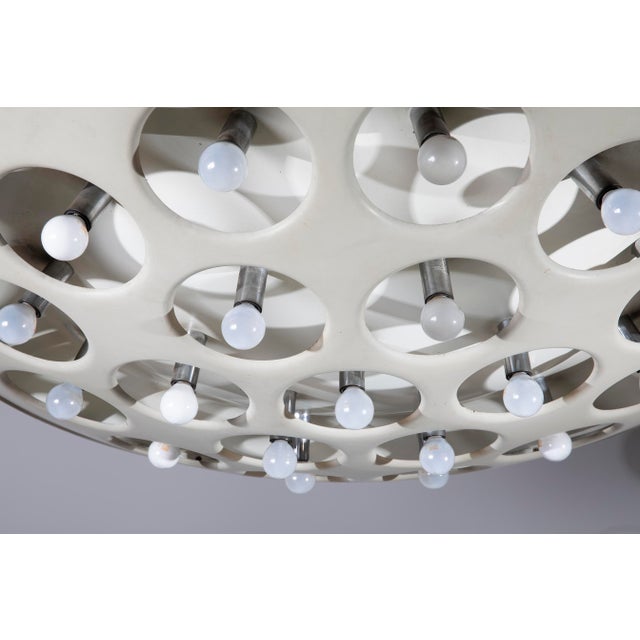 Metal Large Vintage Model CP3529 Chandelier in White Lacquered Aluminum from Stilnovo, Italy, 1960s For Sale - Image 7 of 10