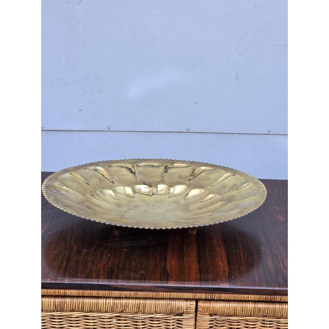 Hand-Embossed Oval Tray, Italy, 1960s, in Very Good conditions. Designed 1960 to 1969