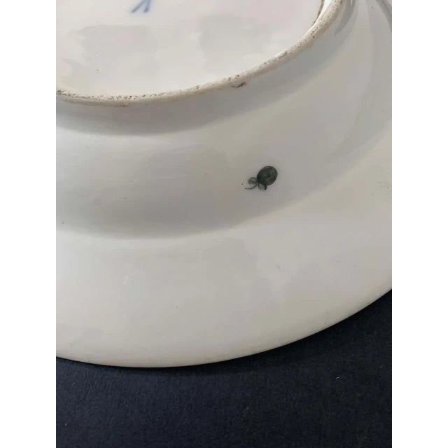 Ceramic Chinese Porcelain Plate from India Company, 1700 For Sale - Image 7 of 9