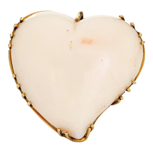 Huge Angel Skin Coral Heart Ring 60s Vintage 18k Yellow Gold Cocktail Jewelry size 5 For Sale