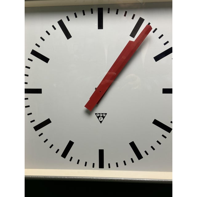 Metal Large Czech Industrial Square Factory Clock from Pragotron, 1970s For Sale - Image 7 of 9