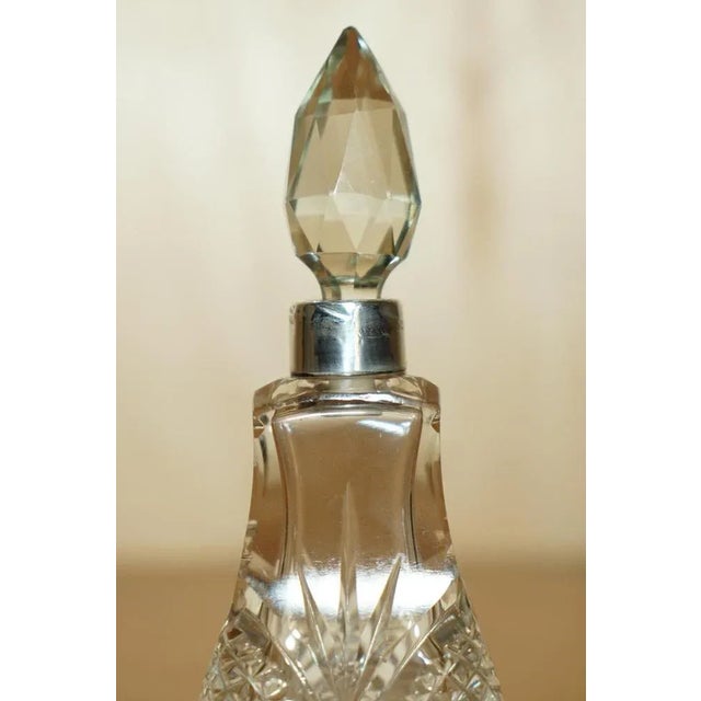 Antique Sterling Silver Perfume Bottle in Cut Crystal from Henry Perkins & Sons, 1905 For Sale - Image 4 of 11