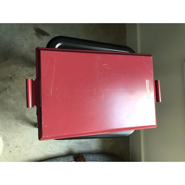 Metal 1950s Vintage Deco Handled Hand-Painted Tole Tray For Sale - Image 7 of 8