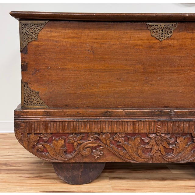 Early 19th Century Antique Ming Kang Chinese Carved Wood Trunk Circa 1800-1849 For Sale - Image 5 of 12
