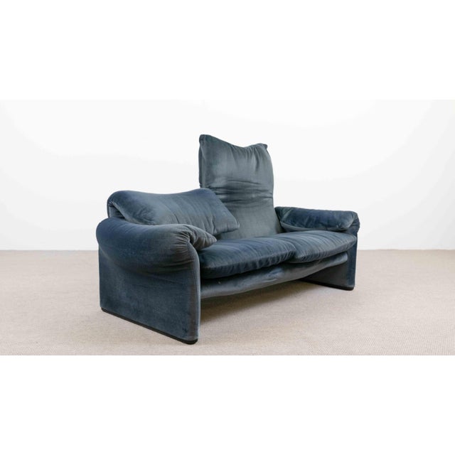 Maralunga Sofa by Vico Magistretti for Cassina, 1980s For Sale - Image 6 of 18