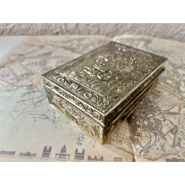 Early 20th Century Antique Silverplate Lidded Box With Embossed Victorian Scene For Sale - Image 4 of 7