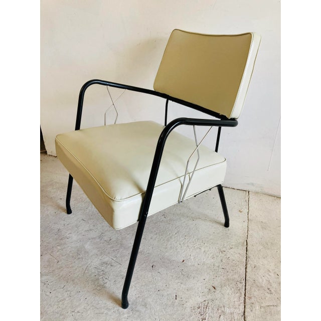 Mid-Century Modern Midcentury Vinyl Sunroom Side Chair Beige/Black Iron Frame For Sale - Image 3 of 7