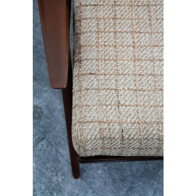 Mid Century Danish Modern Lounge Chairs Z Poul Jensen Selig Arm Selig Set Pair For Sale - Image 9 of 12