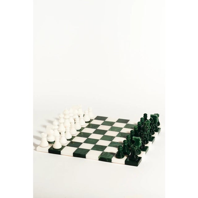 Italian Forest Green/White Large Alabaster Chess Set For Sale In New York - Image 6 of 10