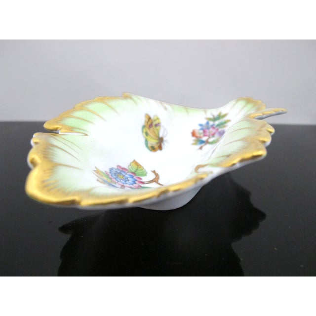 Herend Porcelain Queen Victorian Gold Trim Trinket Leaf Dish Tray For Sale - Image 10 of 11