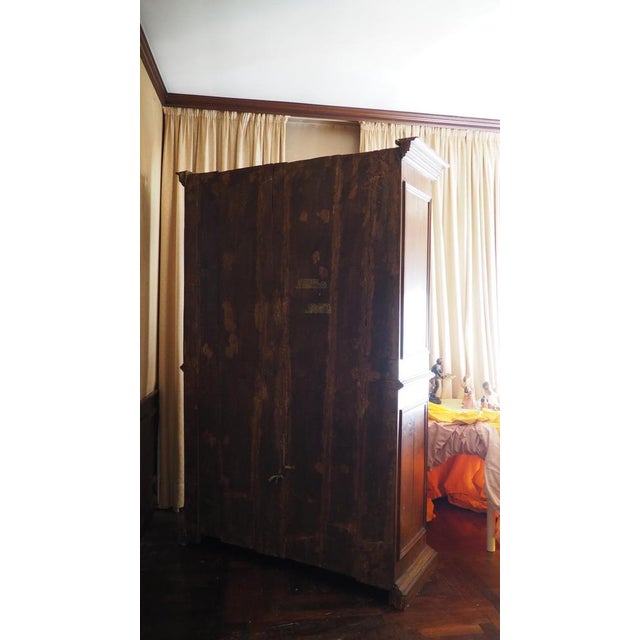 Antique 17th Century Cabinet in Walnut For Sale - Image 6 of 17
