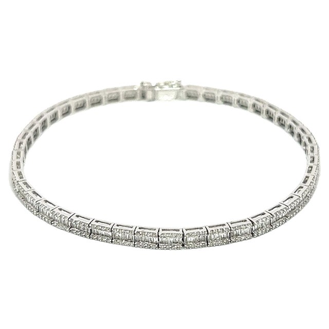 Gold New 3.70ct Diamond Tennis Bracelet in 18k Gold For Sale - Image 8 of 8