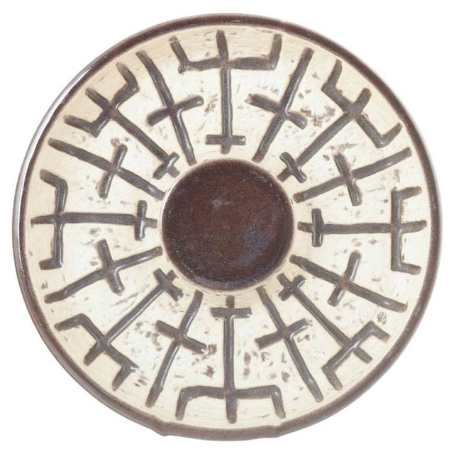 1960s Stoneware Bowl with Brown Relief Patter by Mari Simmulson for Upsala-Ekeby, 1960s For Sale - Image 5 of 5