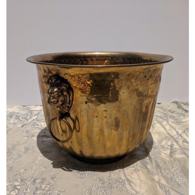 Vintage Hammered Brass Cachepot Jardiniere With Lion Head Ring Pulls For Sale In Charlotte - Image 6 of 11