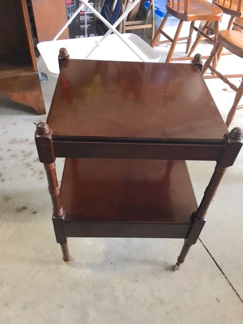 1990s Vintage Bombay Side Table | Chairish