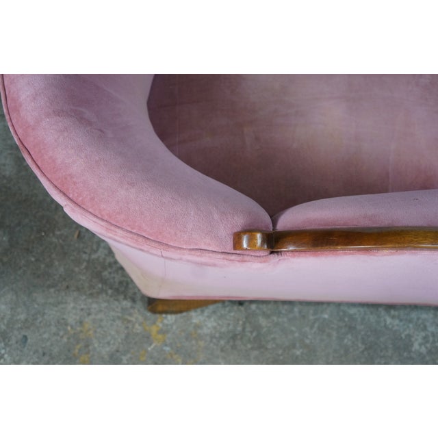 Antique Victorian American Empire Serpentine Walnut Pink Camelback Sofa Loveseat For Sale - Image 13 of 15
