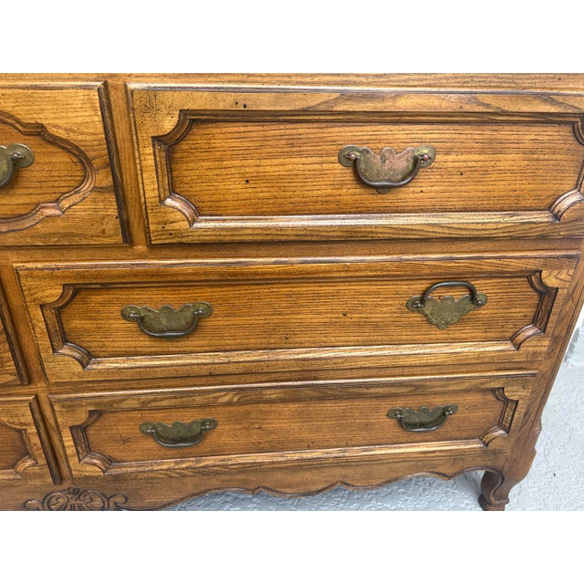 Late 20th Century Baker Furniture French Burl Wood Top Seven Draw Dresser For Sale In Naples, FL - Image 6 of 9
