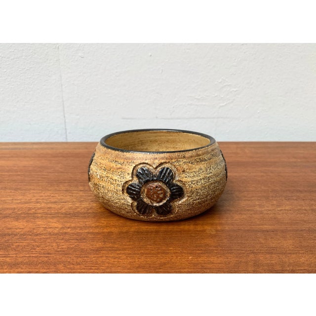 Vintage Danish Pottery Bowl by Jette Hellerøe For Sale - Image 9 of 14