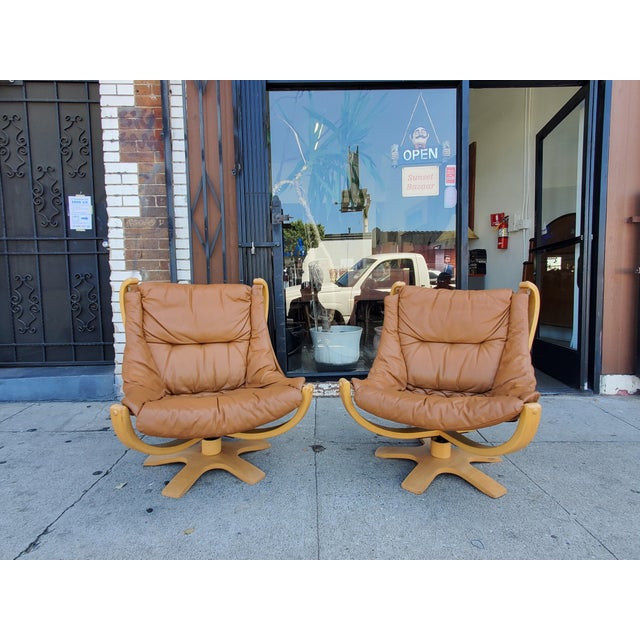 1980s Pair of Danish Modern Chairs For Sale In Los Angeles - Image 6 of 15