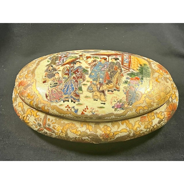Mid 20th Century Pair of Sastuma-Style Hand-Painted Ceramic Boxes For Sale - Image 17 of 17