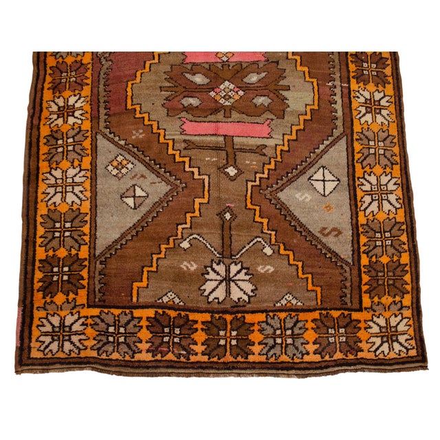 Vintage Hand Knotted Neutral Color Turkish Large Runner Rug - 4′5″ X 10′6″ For Sale - Image 9 of 11