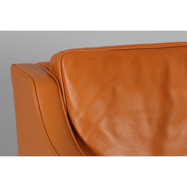 Model 2321 Lounge Chair in Cognac Leather by Børge Mogensen for Fredericia, 1960s For Sale - Image 3 of 8