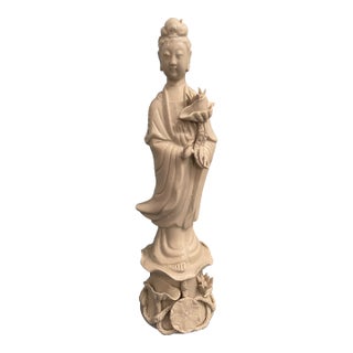 Vintage W. M. Hong Kong Chinese Blanc De Chine Kuan Yin Figurine For Sale