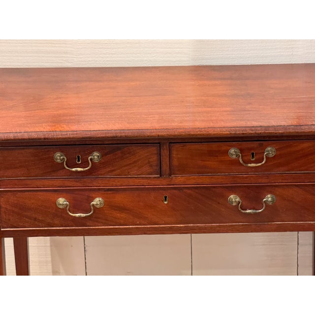 Late 18th Century George III Mahogany Dressing Table For Sale - Image 4 of 12