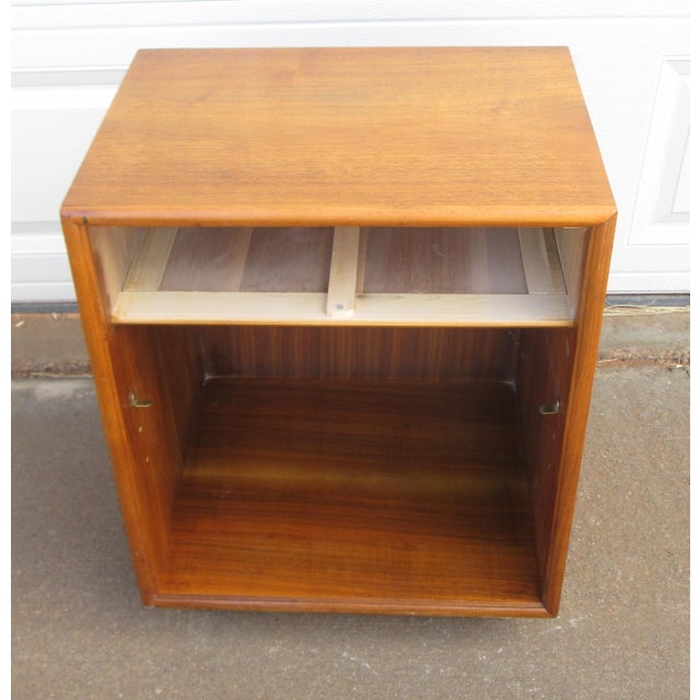 1960 Kipp Stewart Drexel Declaration Walnut Nightstand End Table For Sale - Image 12 of 18