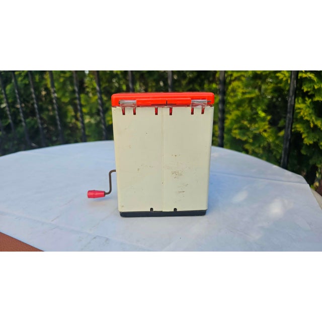 Josephine Spin Dryer Toy Washing Machine, 1950s-1960s For Sale - Image 4 of 9