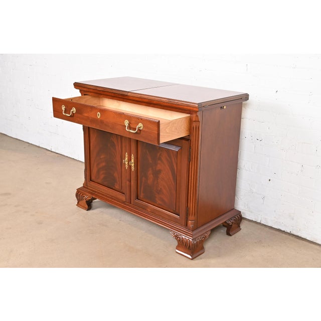 Wood Thomasville Georgian Flame Mahogany Flip Top Server or Bar Cabinet, Newly Refinished For Sale - Image 7 of 12