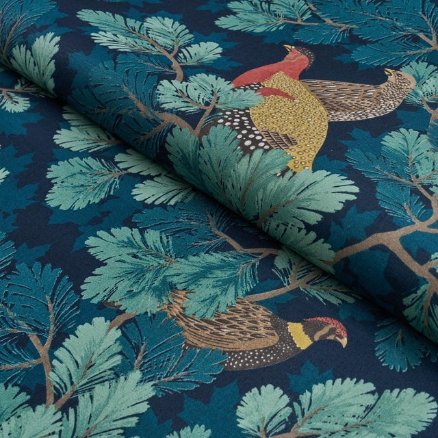 Schumacher Sample - Schumacher Covey Hedge Fabric In Midnight For Sale - Image 4 of 5