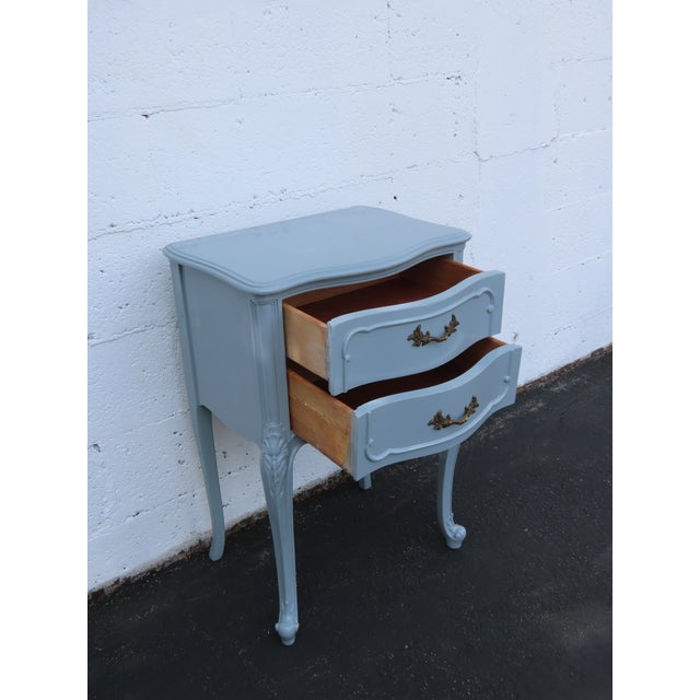 French Shabby Chic Serpentine Painted Gray Nightstand Side End Table 6635 For Sale - Image 13 of 15
