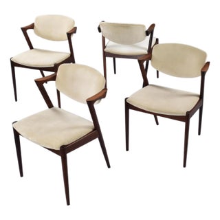 4 Kai Kristiansen Model 42 Danish Rosewood Dining Chairs For Sale