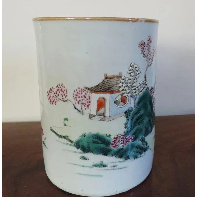 Large antique 18th c. Chinese export porcelain mug in famille rose palette with desirable bianco sopra bianco glaze...