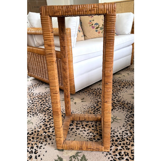 Chinoiserie Vintage Rattan Plant Stand or Drinks Table For Sale - Image 3 of 9
