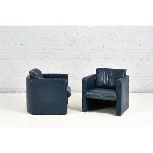 Animal Skin Post Modern Barrel Leather Chairs by Leolux, 1970 For Sale - Image 7 of 12