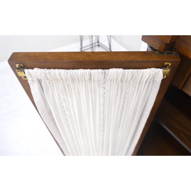 Brown Flip Top Serving Tray Table 4 Doors Credenza Bar Server Sideboard MINT For Sale - Image 8 of 17