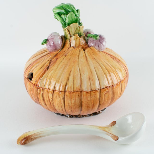 Contemporary 1960s Este Ceramic Large Majolica Onion Tureen Covered Dish Centerpiece For Sale - Image 3 of 18