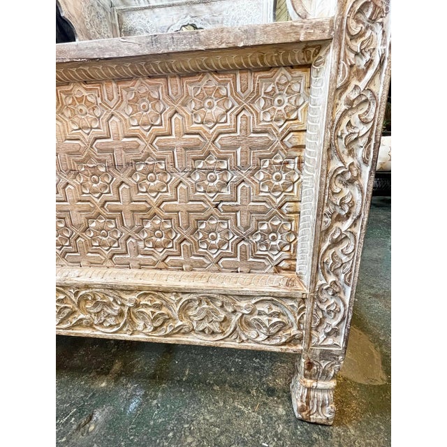 Tan Vintage Carved White Wash Canopy Queen Daybed For Sale - Image 8 of 9