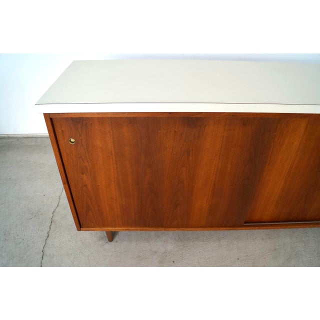 Brown 1950’s Mid-Century Modern Knoll Style Walnut Credenza For Sale - Image 8 of 12