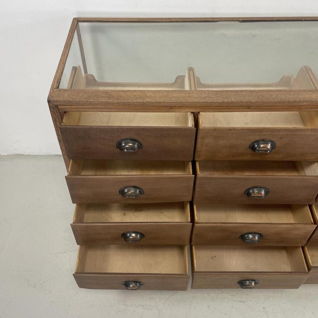 16 Drawer Oak Shop Counter, 1930s For Sale - Image 6 of 11