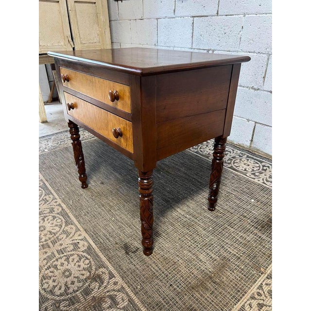 English 19th Century Antique American Federal Style Two Drawer Work Table or Side Table For Sale - Image 3 of 12