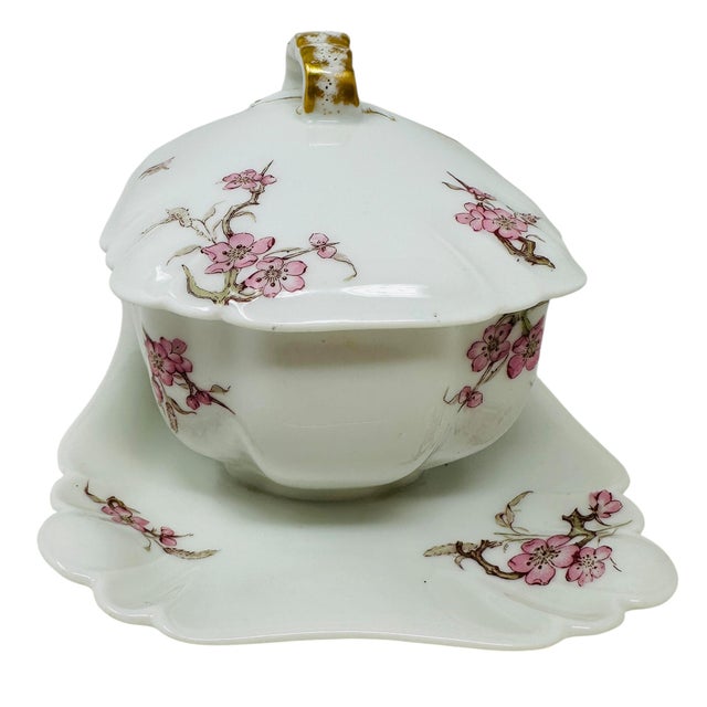 Antique Haviland Limoges Gravy Boat With Attached Underplate, Schleiger 222 Pink Cherry Blossom Floral Pattern, 1876-1889 H&Co/L Mark For Sale In Tampa - Image 6 of 18
