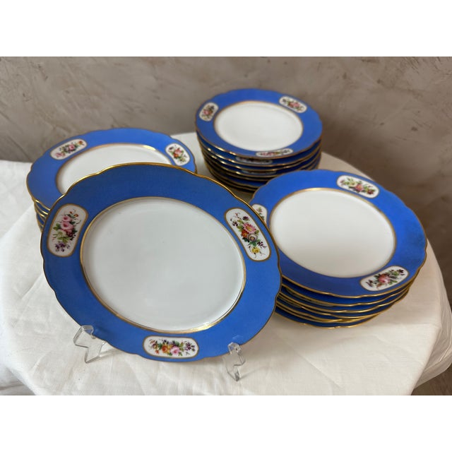 Paris Porcelain Service, 1880, Set of 35 For Sale - Image 3 of 18