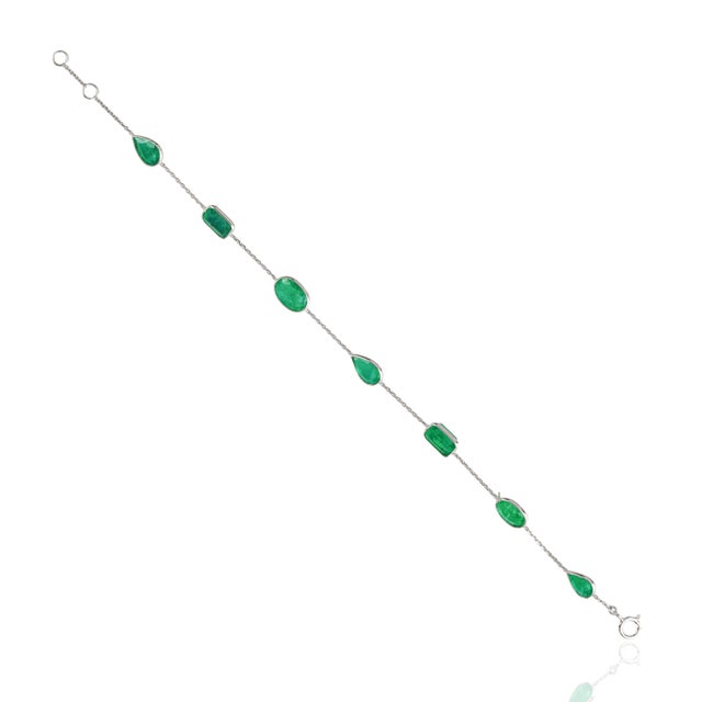 Vivid 2.84ct Emerald Multi-Shape Station Chain Bracelet in 14k White Gold For Sale - Image 11 of 18