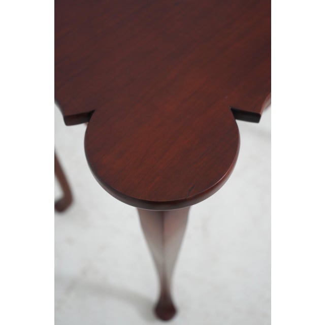 1990s Harvard Bench Made Cherry Scallop Top Tea Table For Sale - Image 5 of 14