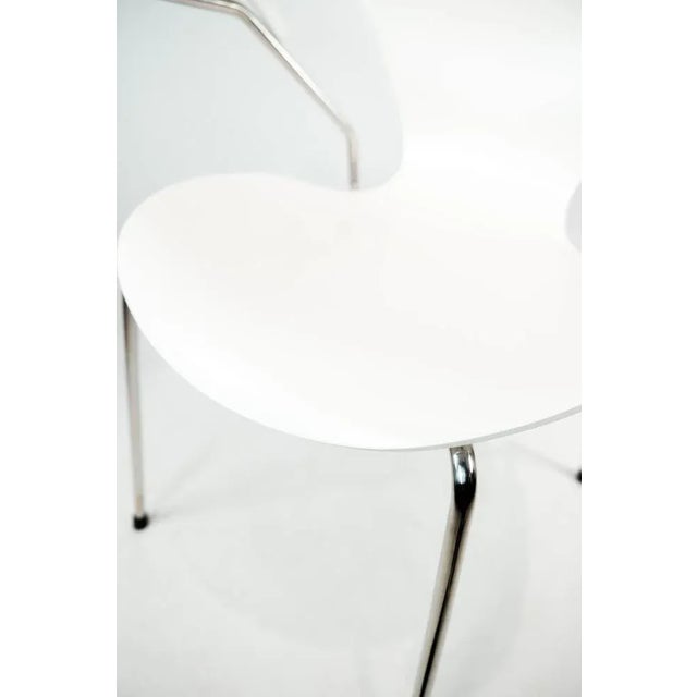 White White Model 3207 Chair with Armrests by Arne Jacobsen and Fritz Hansen For Sale - Image 8 of 17