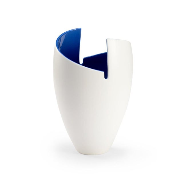 Wildwood Wildwood Benson Porcelain Vase - White For Sale - Image 4 of 4